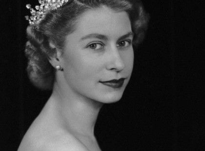 Megemlékezés II. Erzsébet királynő születésének 100. évfordulóján