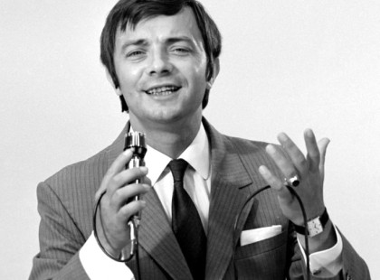 Az örökifjú hang – Aradszky László története