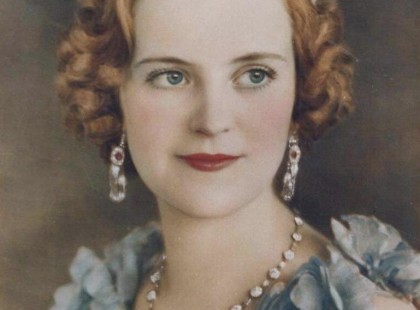 A Fehér Rózsa – Egy magyar grófnő királynéi sorsa