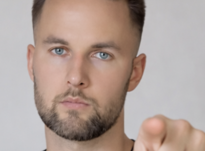 Újabb volt alkotmányvédelmis százados kezdett beszélni!Tóth Bálint kiborította a bilit, elege lett!Elmondta az igazat ! EBBŐL BOTRÁNY LESZ AZ TUTI! ? A cikk a hozzászólásoknál olvasható!