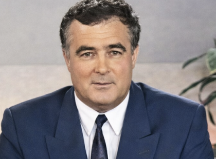 „Két hét alatt 16 kilót fogyott” – tragikus gyorsasággal vitte el a betegség Knézy Jenőt