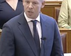 Magyar Péter keményen kiosztott egy Fideszes képviselőt! Az ellenzék döbbenten hallgatta, mi mindent árult el a magyar kormányfő! A videót a hozzászólásoknál láthatod.