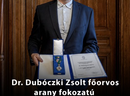 Arany fokozatú elismerést kapott Dr. Dubóczki Zsolt főorvos , aki a nyílt utcán megmentette a szíven szúrt férfi életét