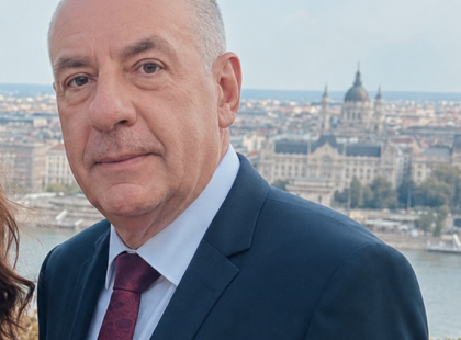 Boritotta a bilit Szántó Georgina, Sulyok Tamás korábbi kommunikációs igazgatója.Nagyon durva dolkok derültek ki
