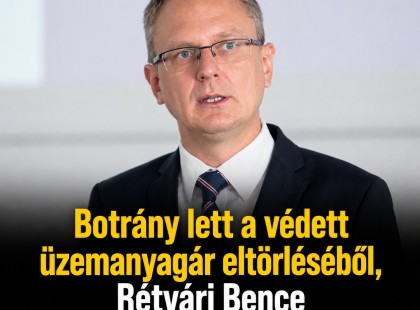 Botrány lett a védett üzemanyagár eltörléséből, Rétvári Bence keményen reagált