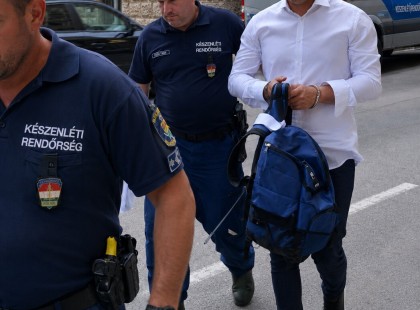 Letartóztatások a 2 milliárdos ügyben: Rács mögé került Őrsi Gergely, Láng Zsolt, Molnár Zsolt, Puskás Péter, két momentumos és két vállalkozó