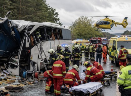 Halálos buszbaleset történt Cseténynél, meghalt egy férfi, nyolcan megsérültek