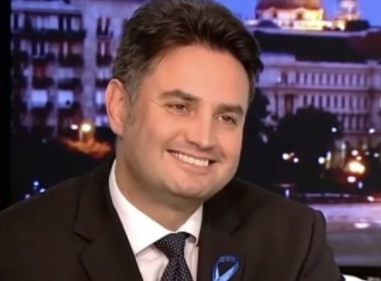 MEGMUTATTA ESKÜVŐI KÉPÉT Márky-Zay Péter!igazán szerencsés ember! Csodaszép MENYASSZONY VOLT FELÍCIA ! Ez a ruha telitalálat, mint egy igazi HERCEGNŐ! >>>>