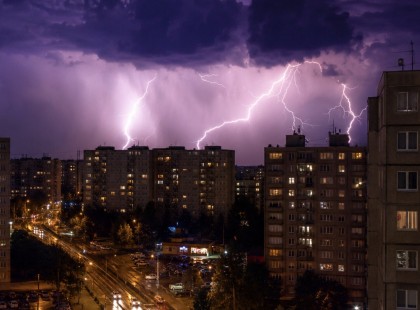Csütörtökre búcsút int az extrém hőség, érezhetően felfrissül az idő, éjjel 11-20 fok várható!