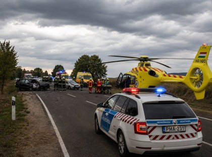 Autóbalesetben meghalt a fiatal magyar színésznő
