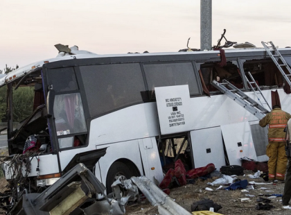 Tömegszerencsétlenség az M3-ason: 12-en meghaltak, rengetegen megsérültek a buszbalesetben