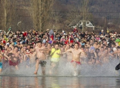 Menekülnek az emberek a Balatonról – Siófok már elesett