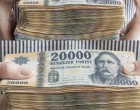 A MA ESTI TELIHOLD egy nagy zsák pénzt hoz ennek a 5 csillagjegynek!