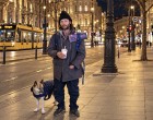 Ma beöltöztem hajléktalannak, és kéregettem ételre, gyógyszerre stb.. ENNYI pénz gyűlt össze a nap végére Pesten, lehidalsz